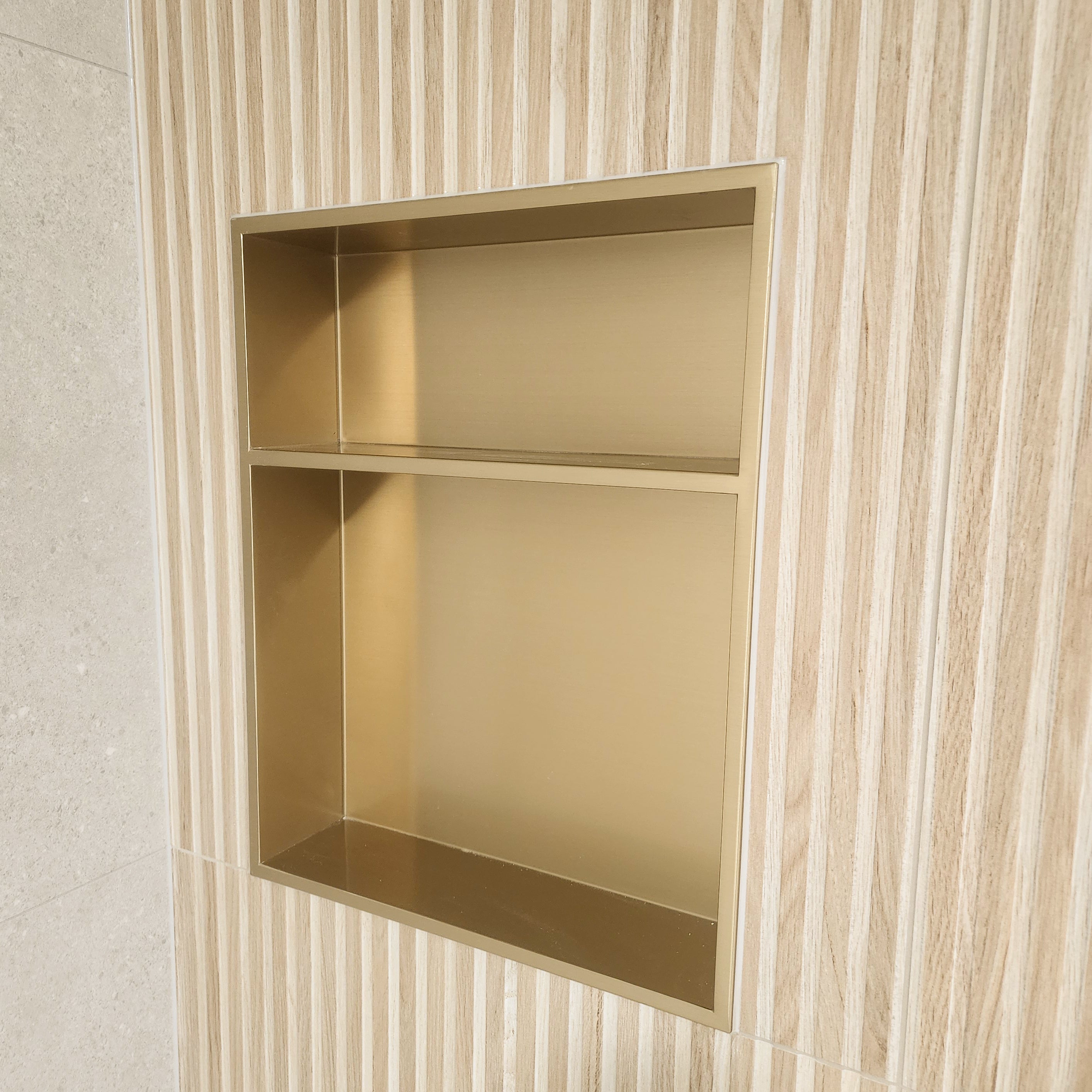 code-acacia-shower-niche-with-shelf