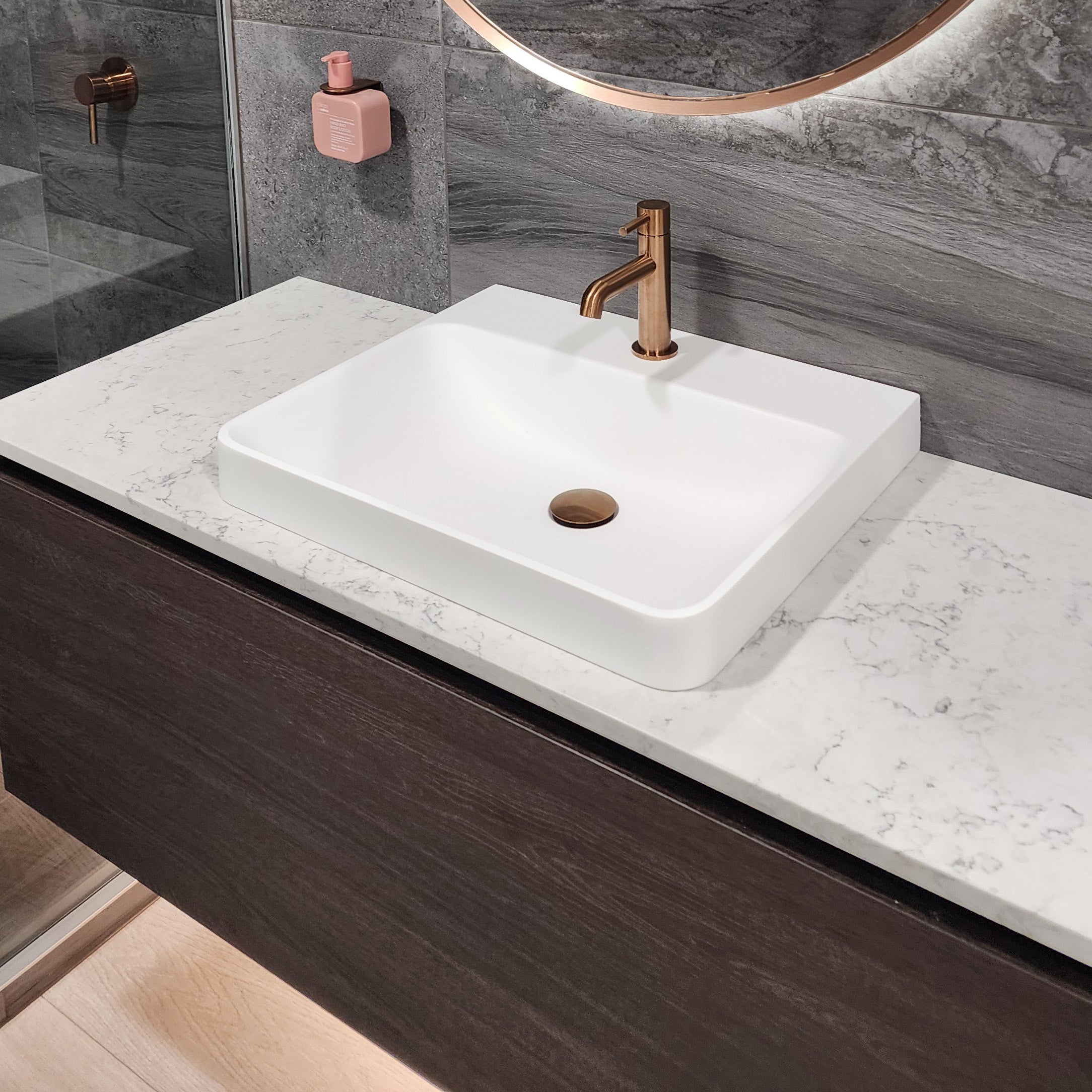 Code Lineare 530 Villastone Vanity Basin