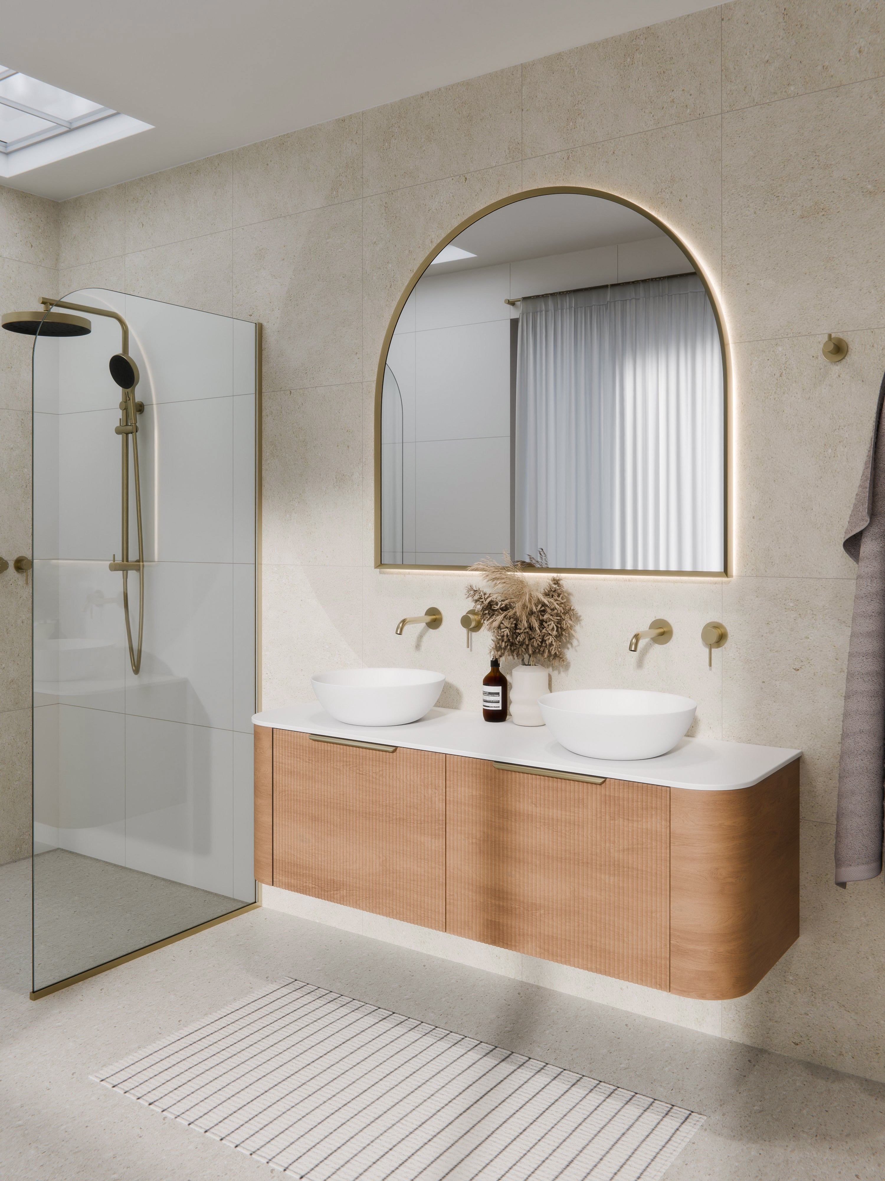 aura-arch-led-mirror-bathroom-setting-in-brushed-brass