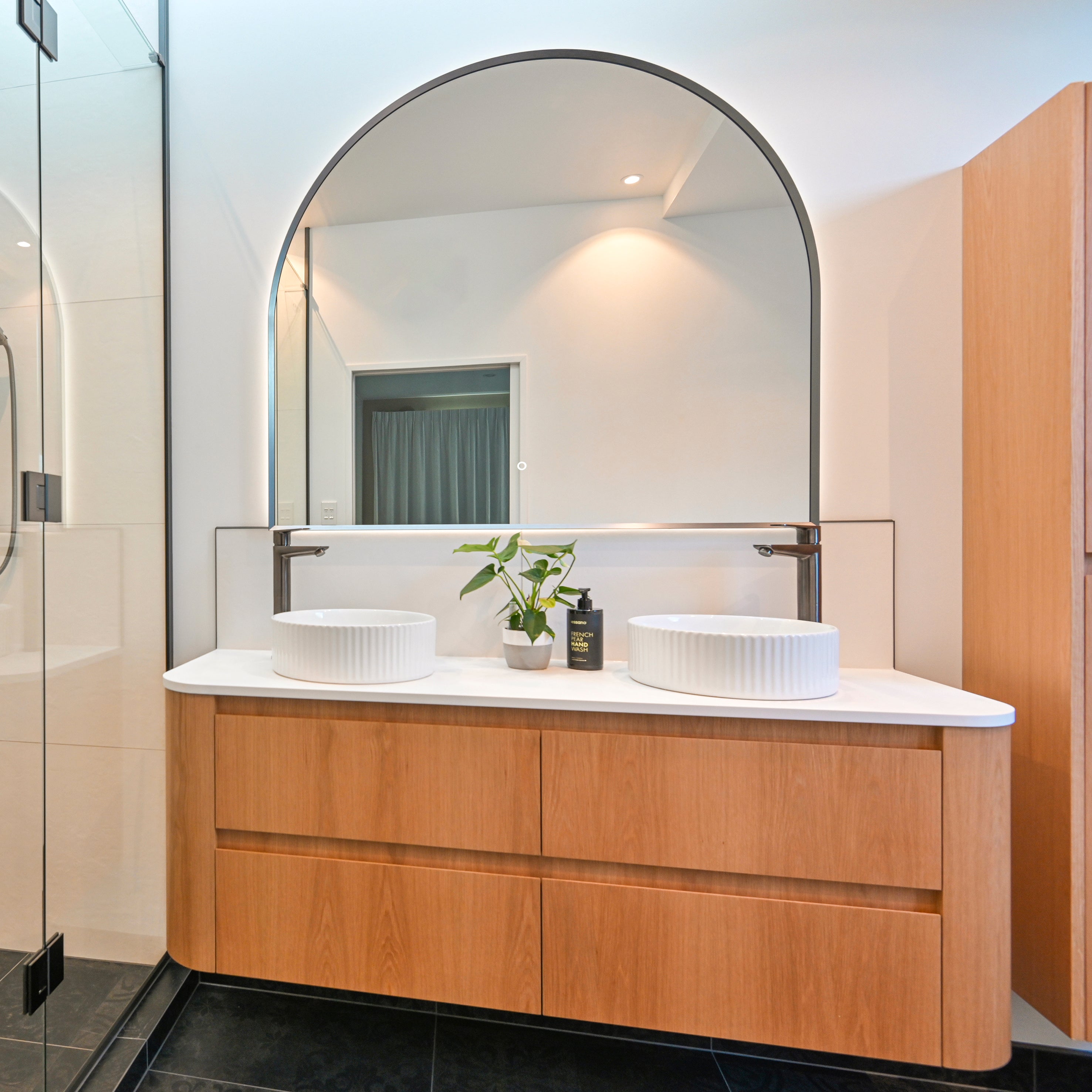 solace-1200-arch-led-mirror-in-gunmetal-finish