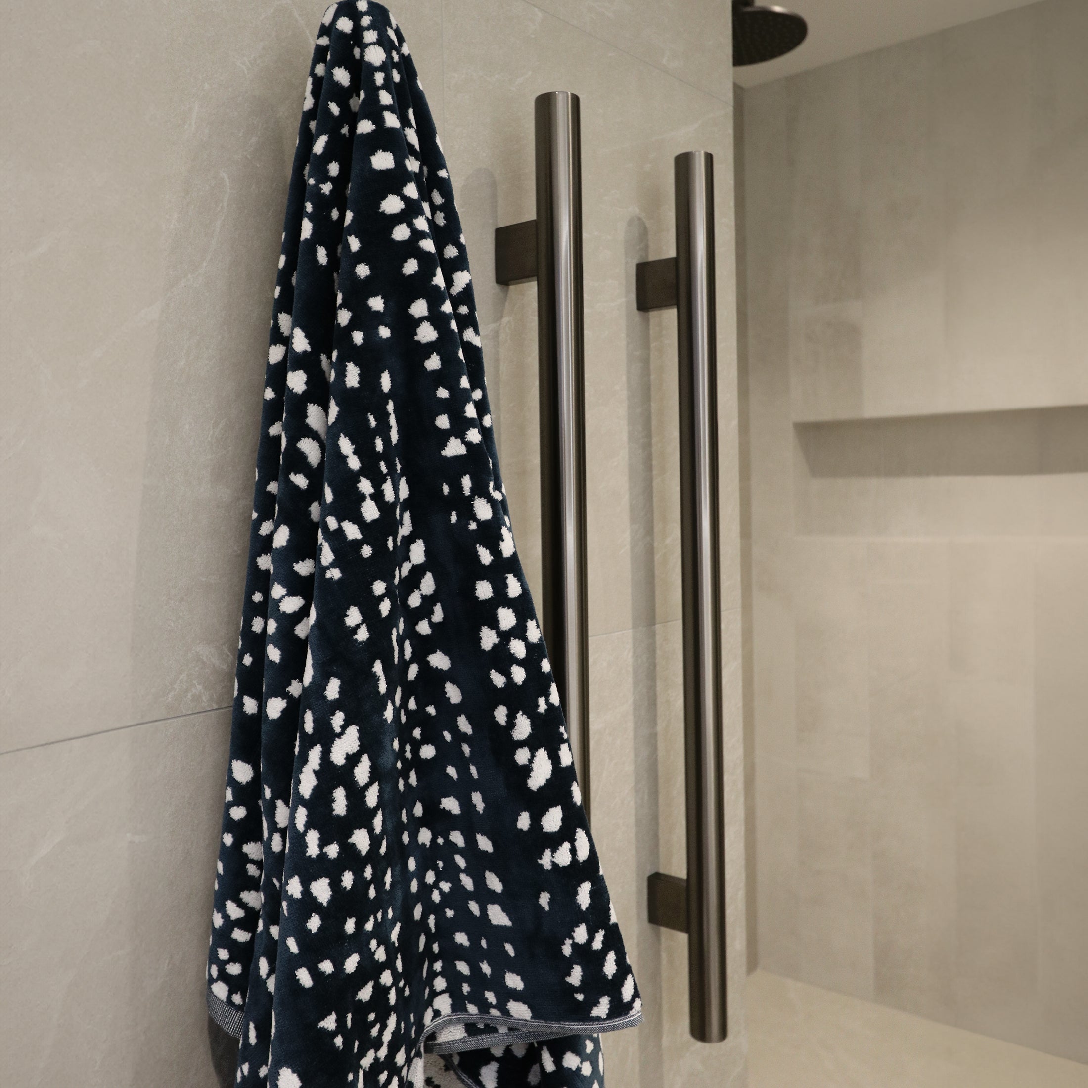 code-nature-900-vertical-heated-towel-rail-range