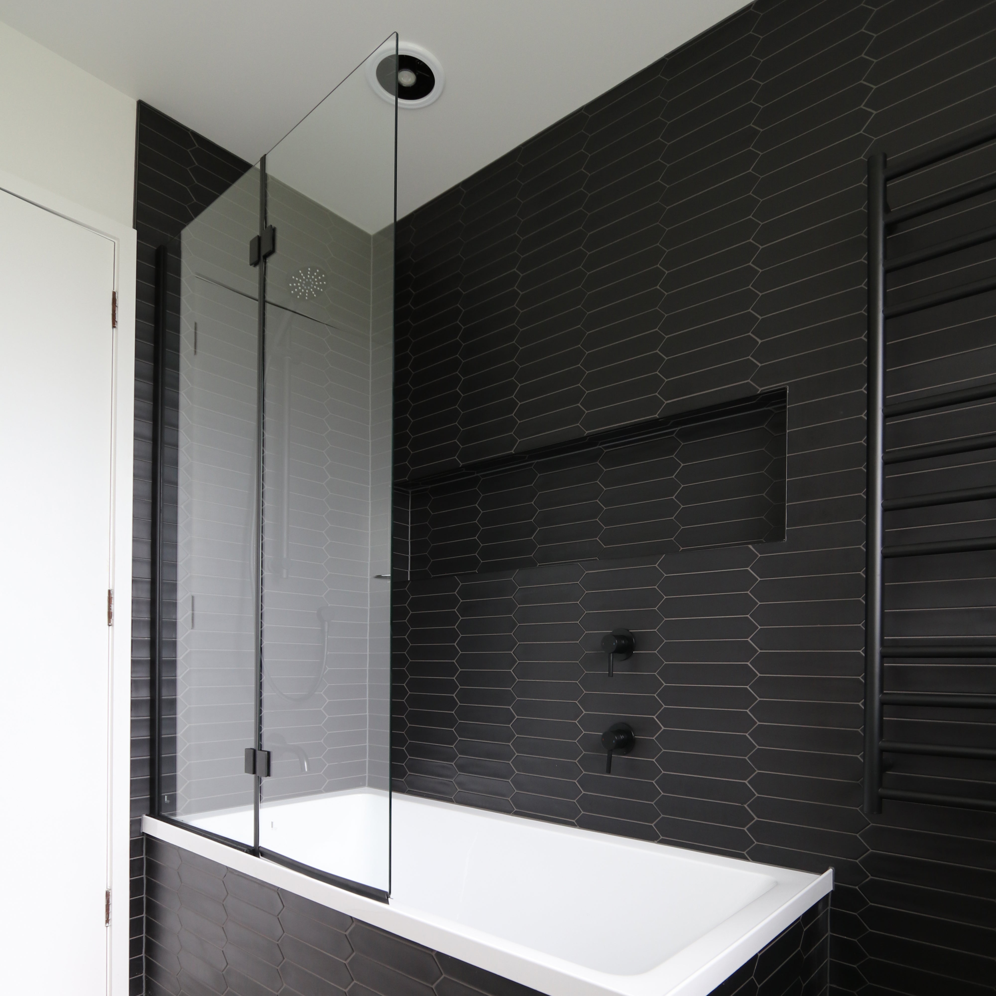 elite-bath-screens