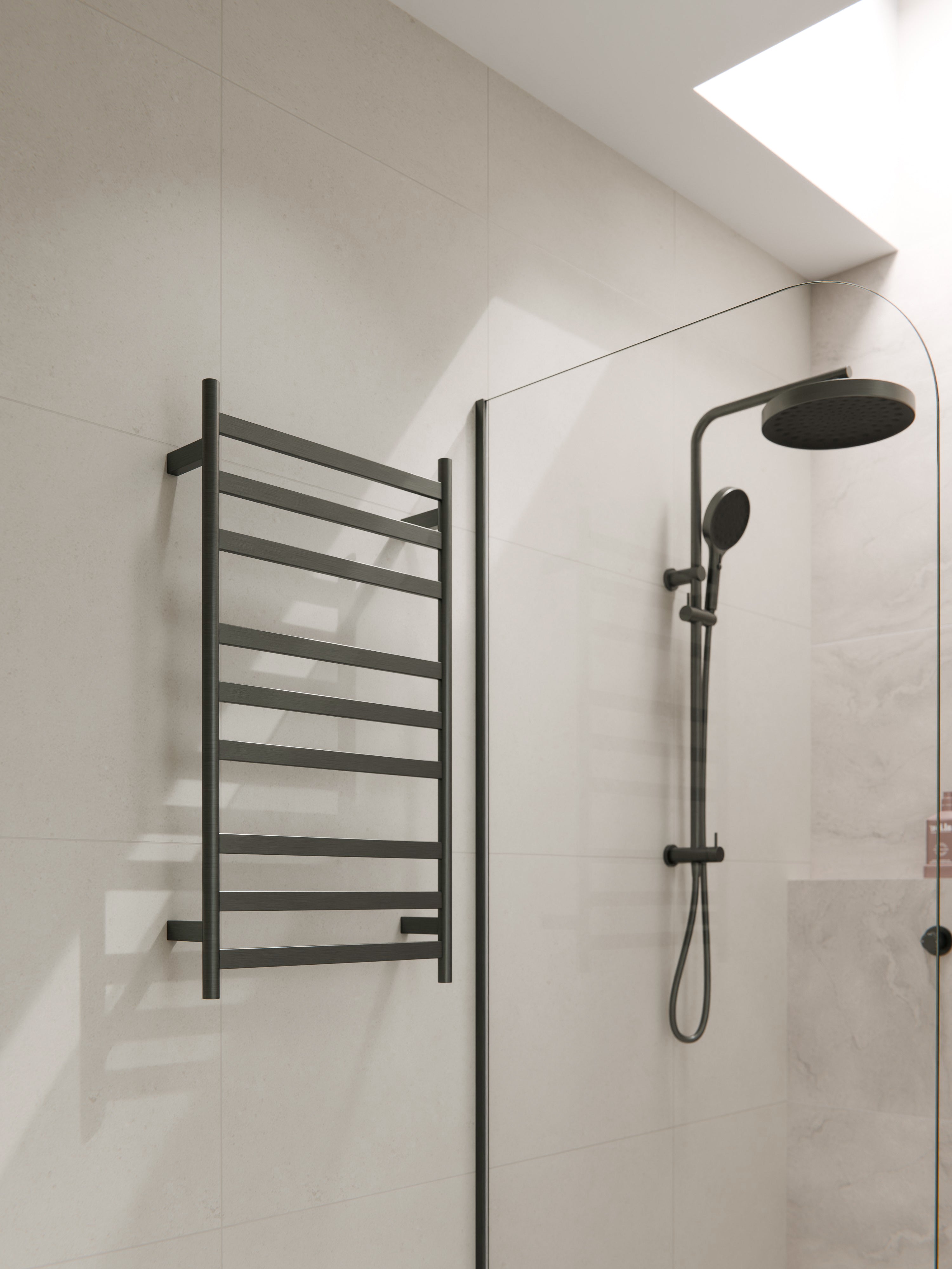 Code Lineare Heated Towel Ladder 900 x 500mm