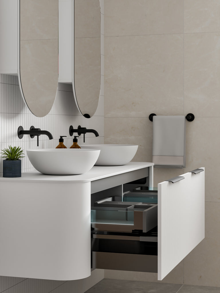 code-nature-1500-pillar-velour-vanity-range-matte-black