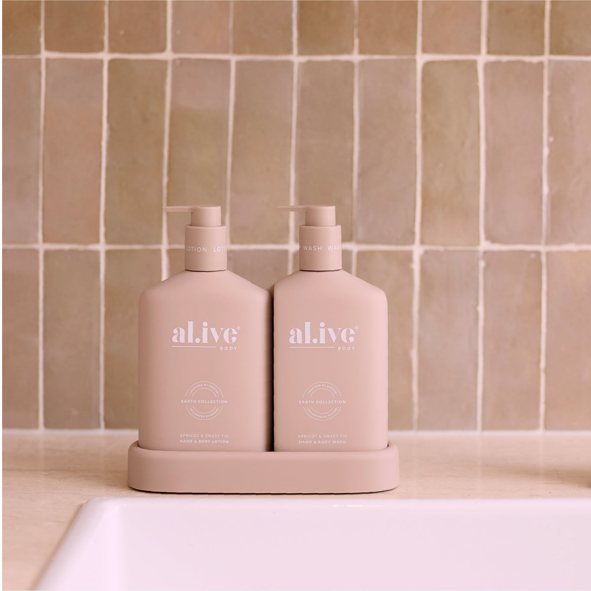 al.ive body Bathroom Duo - lifestyle image 2