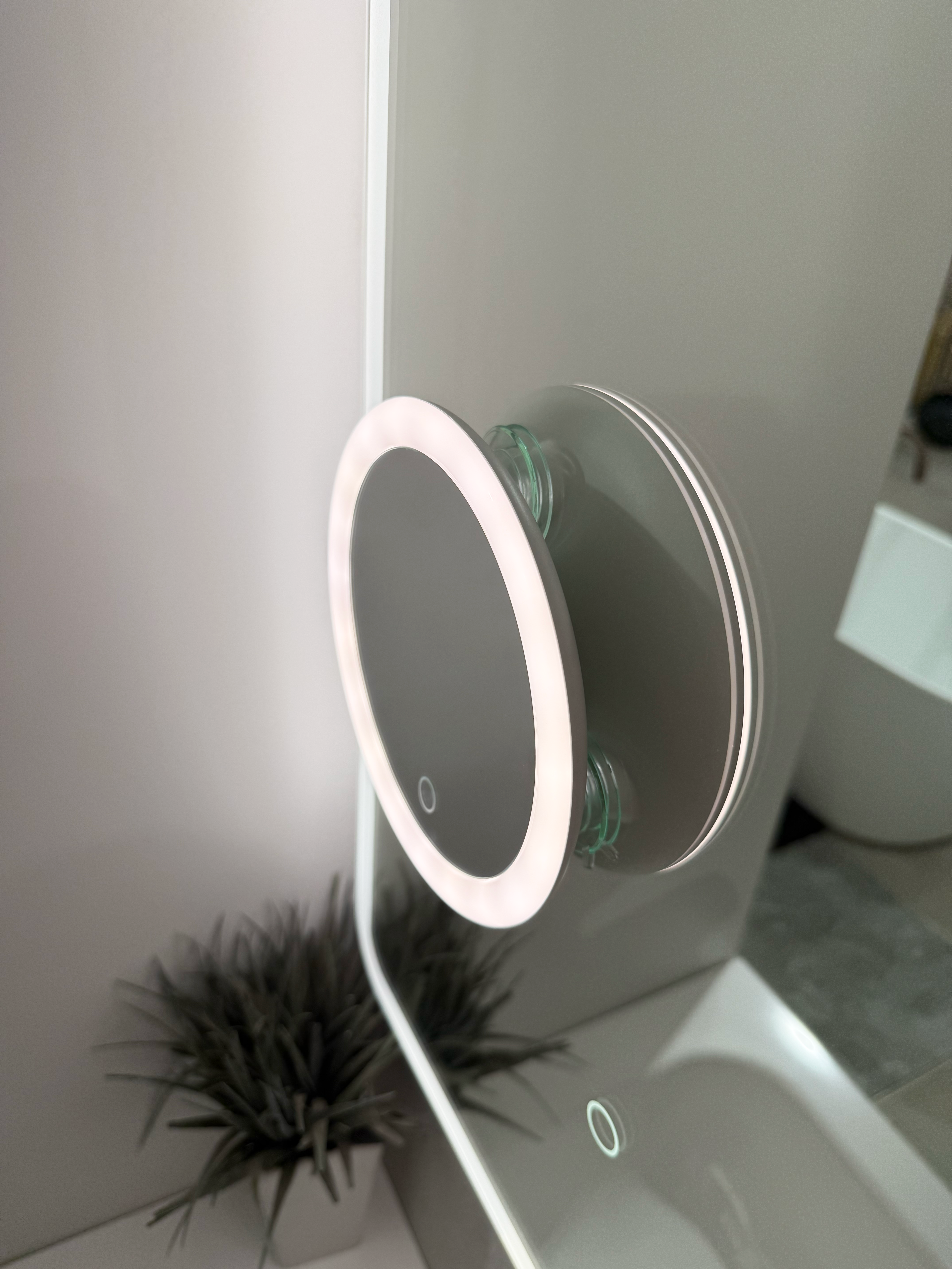 Code Pavia Mini LED Makeup Mirror