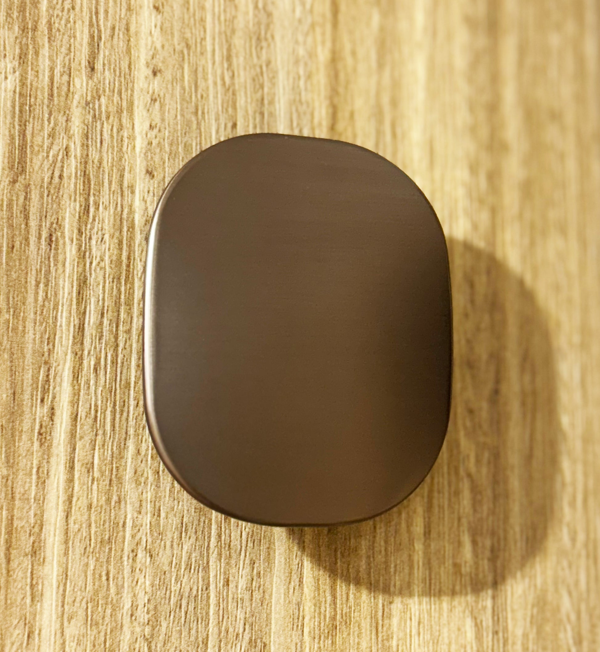 caroma-contura-robe-hook-brushed-bronze-large