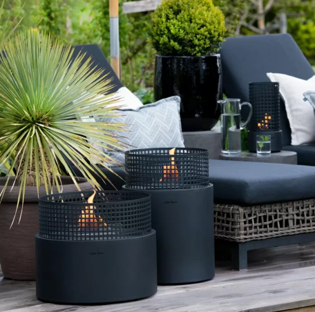 Plettenberg-black-tender-glame-black-candle