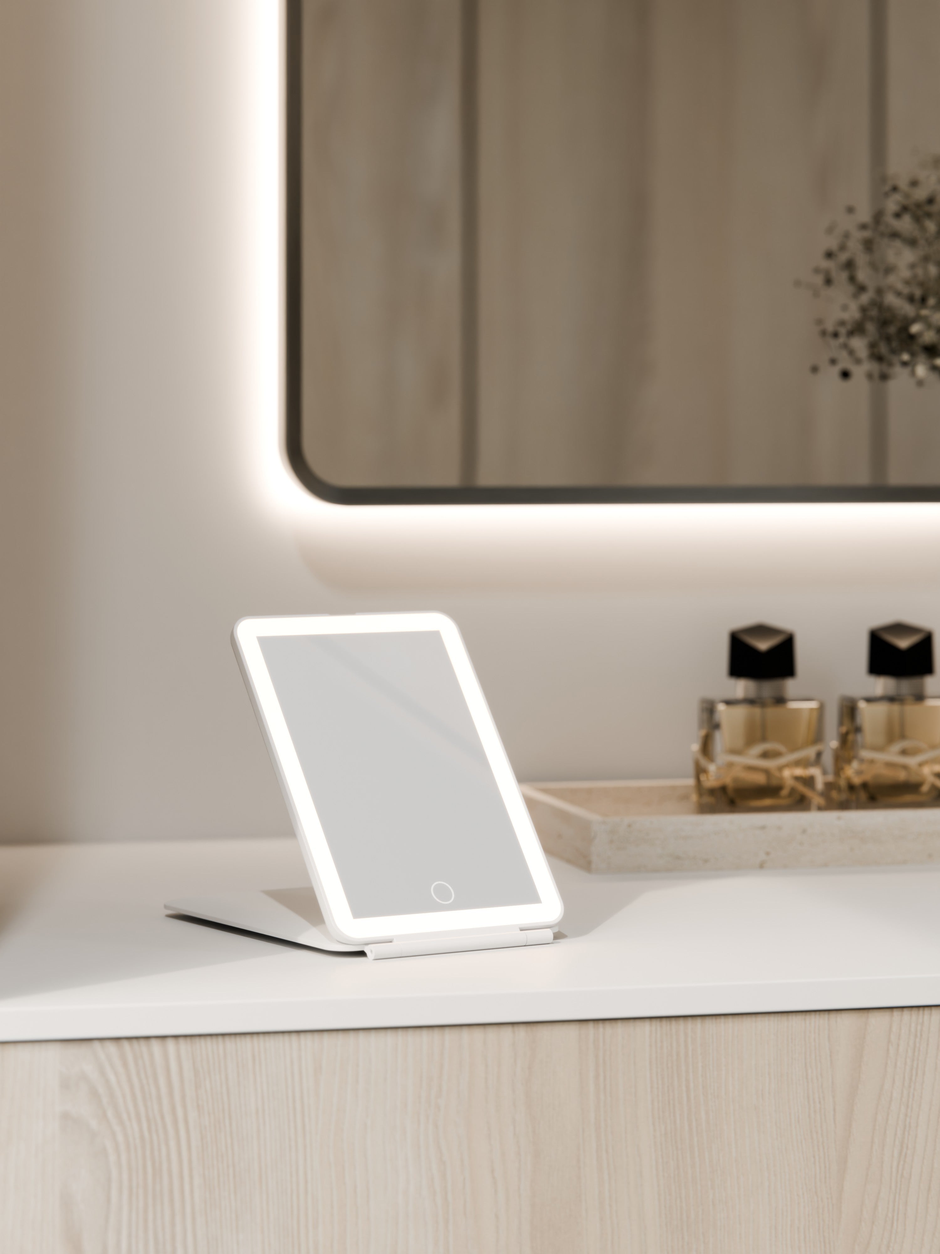 makeup-led-mirror-in-white-on-dresser