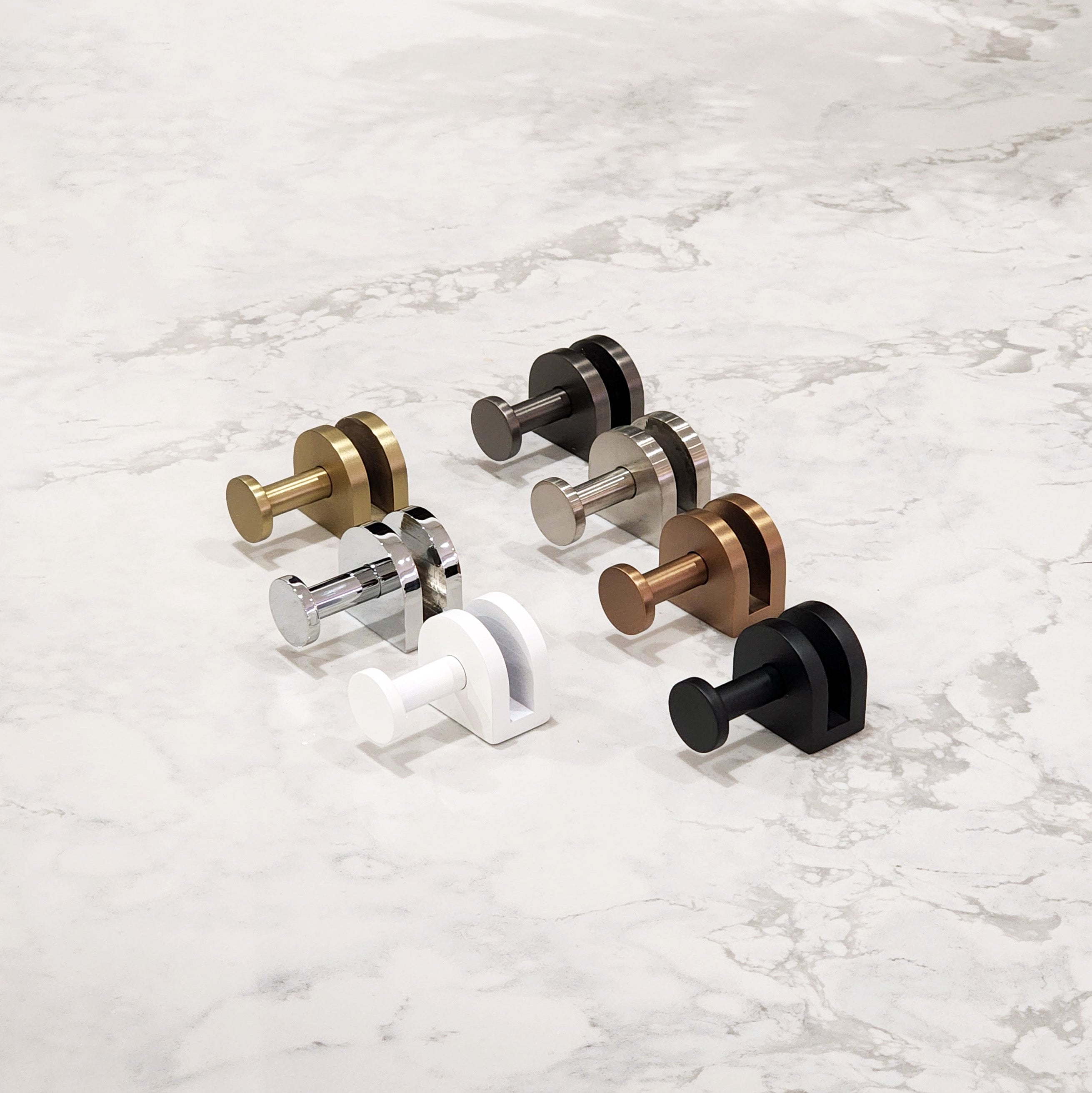 code-versa-round-shower-screen-hooks-multi-colours