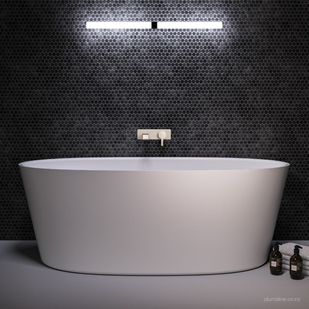 niagara-freestanding-verona-bath-matte-white