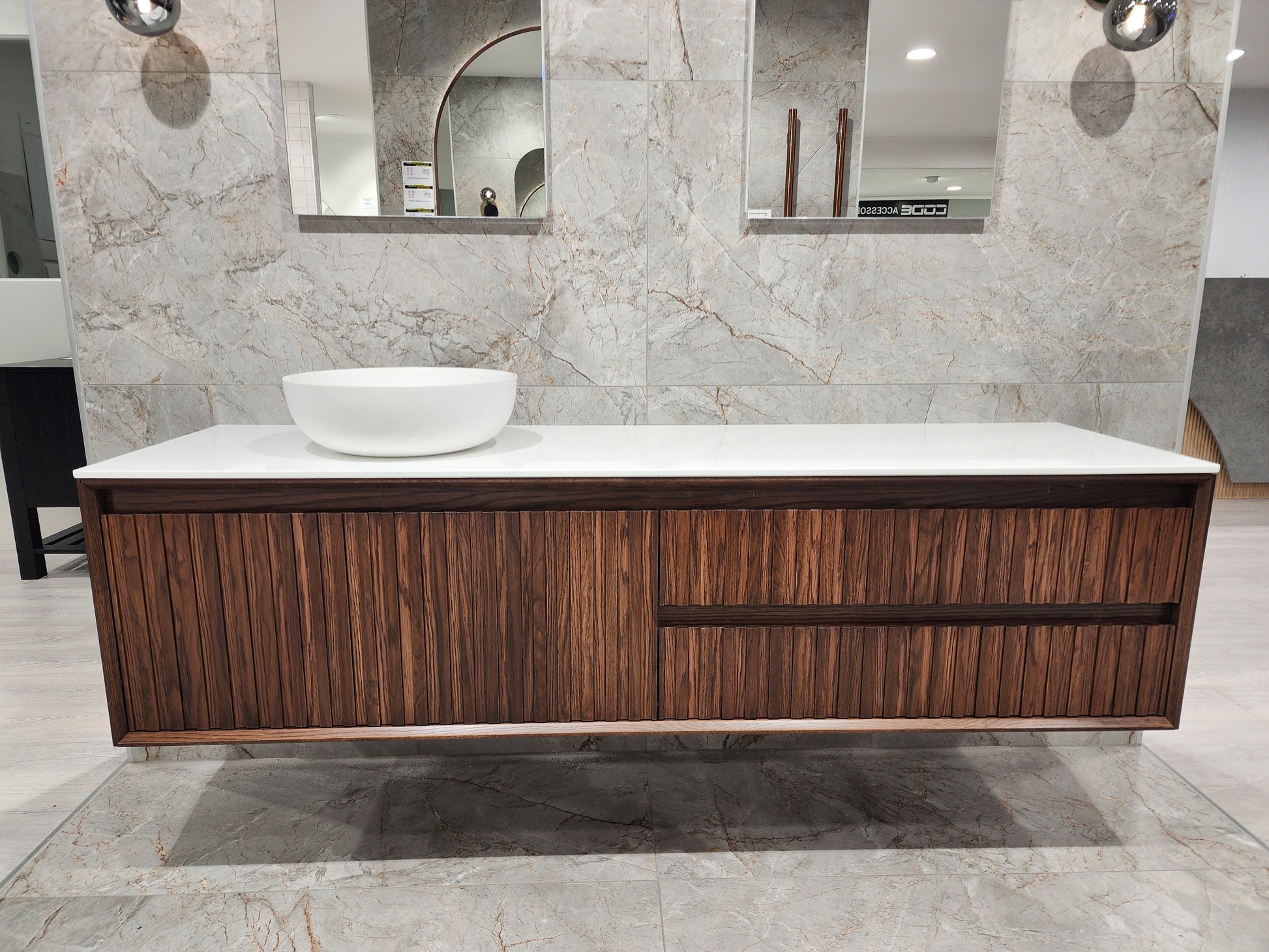 plato-largo-1800-3-drawer-wall-hung-vanity