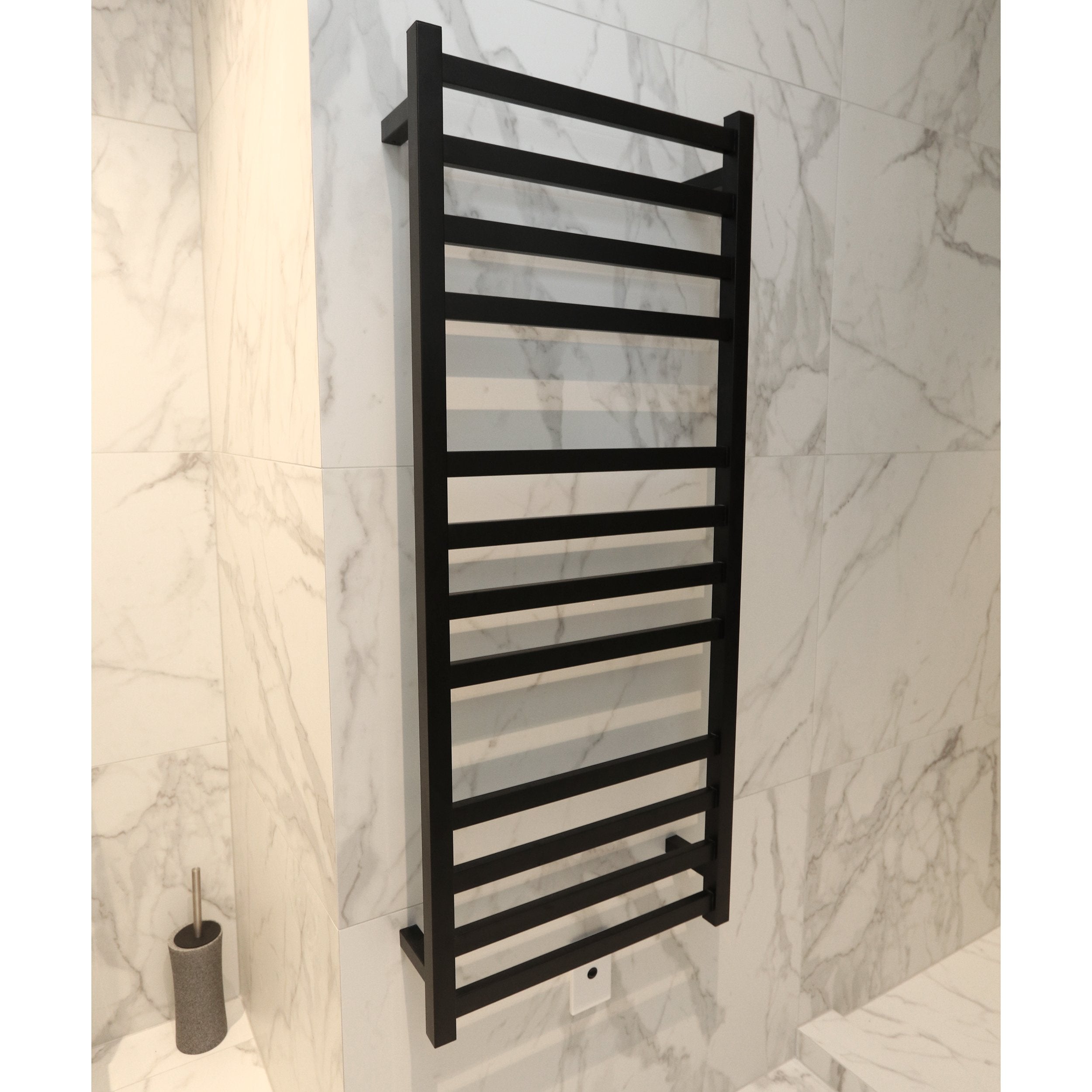 code-square-heated-towel-ladder-500