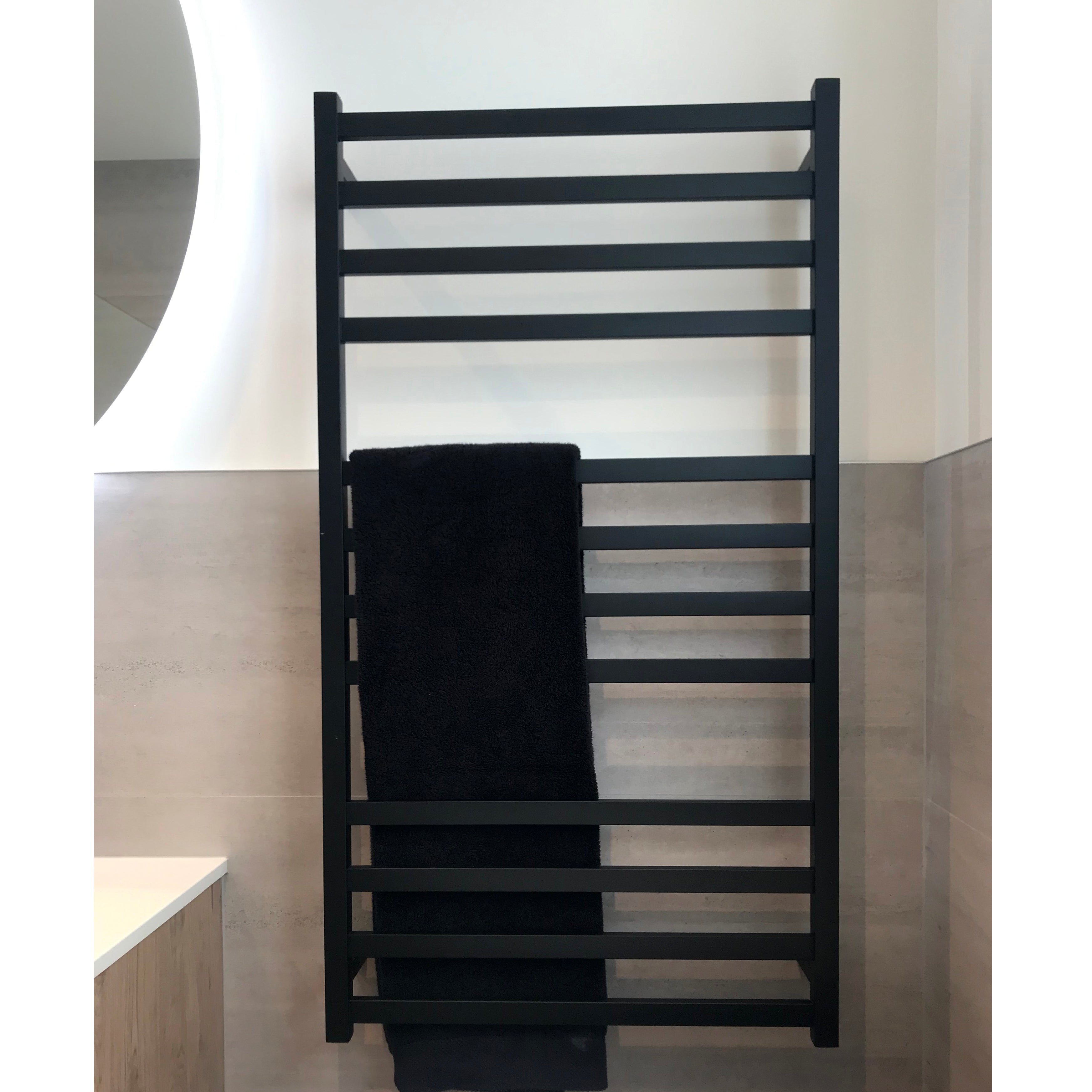 code-square-heated-towel-ladder-1200