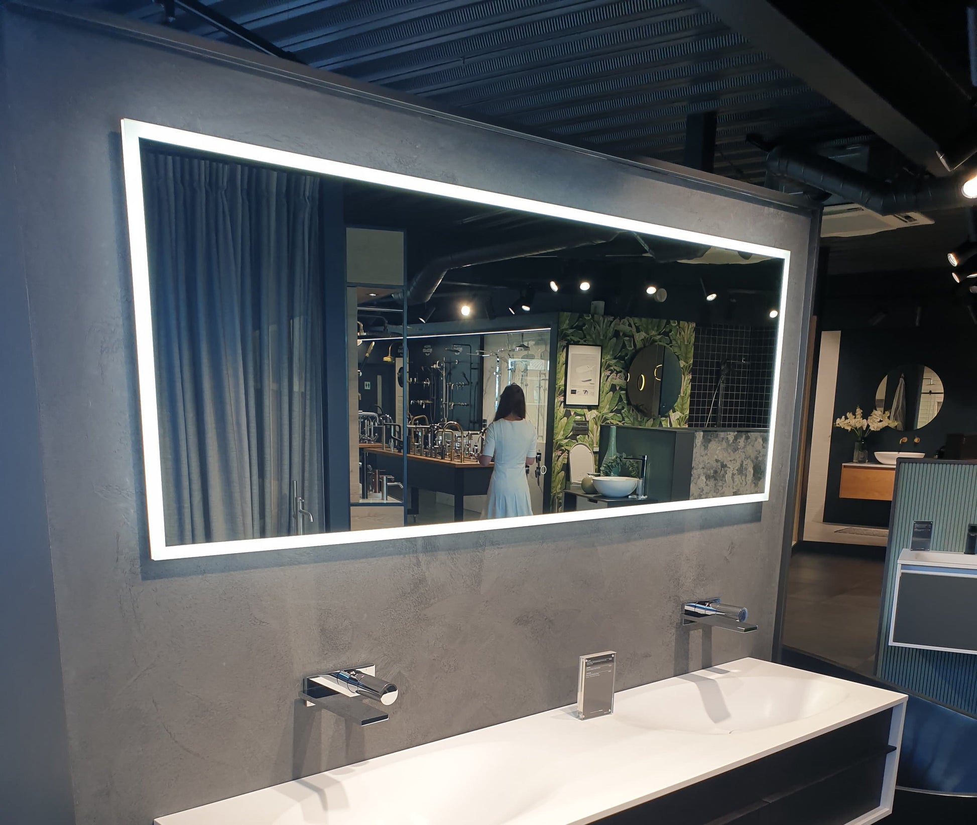 plumbline-starlight-1800-led-mirror