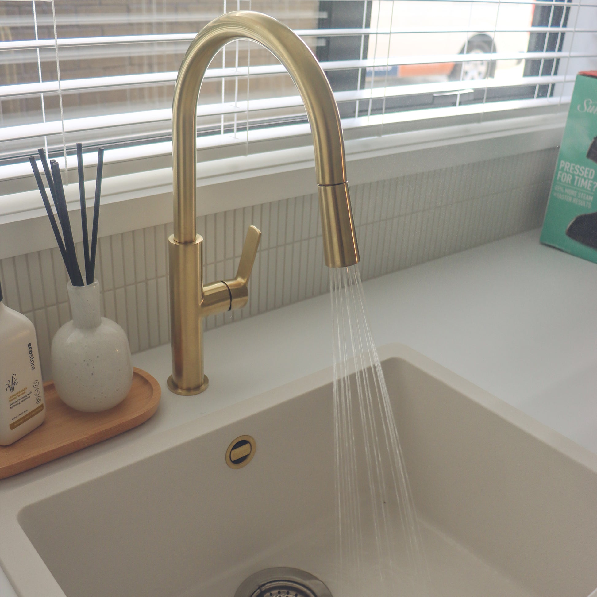 greens-astro-ii-pullout-kitchen-tap-in-brushed-brass