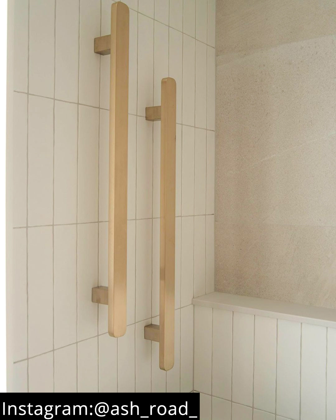 code-vertical-heated-towel-rail