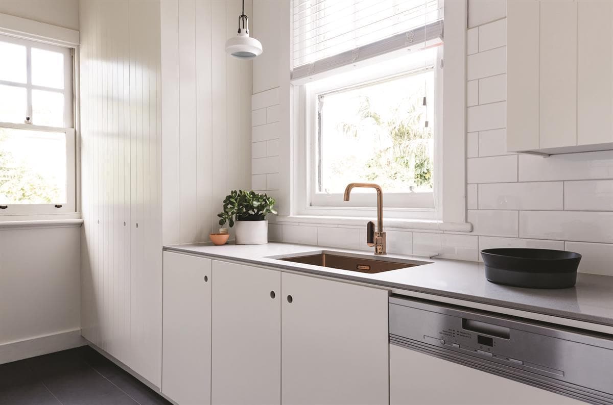 mercer-aurora-pvd-sink-insert-400