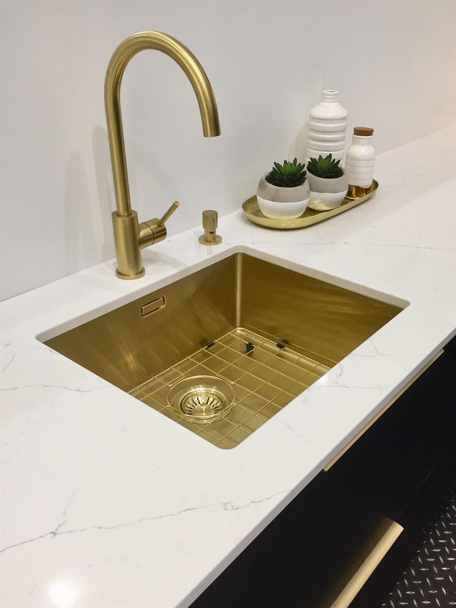 mercer-aurora-brass-soap-dispenser