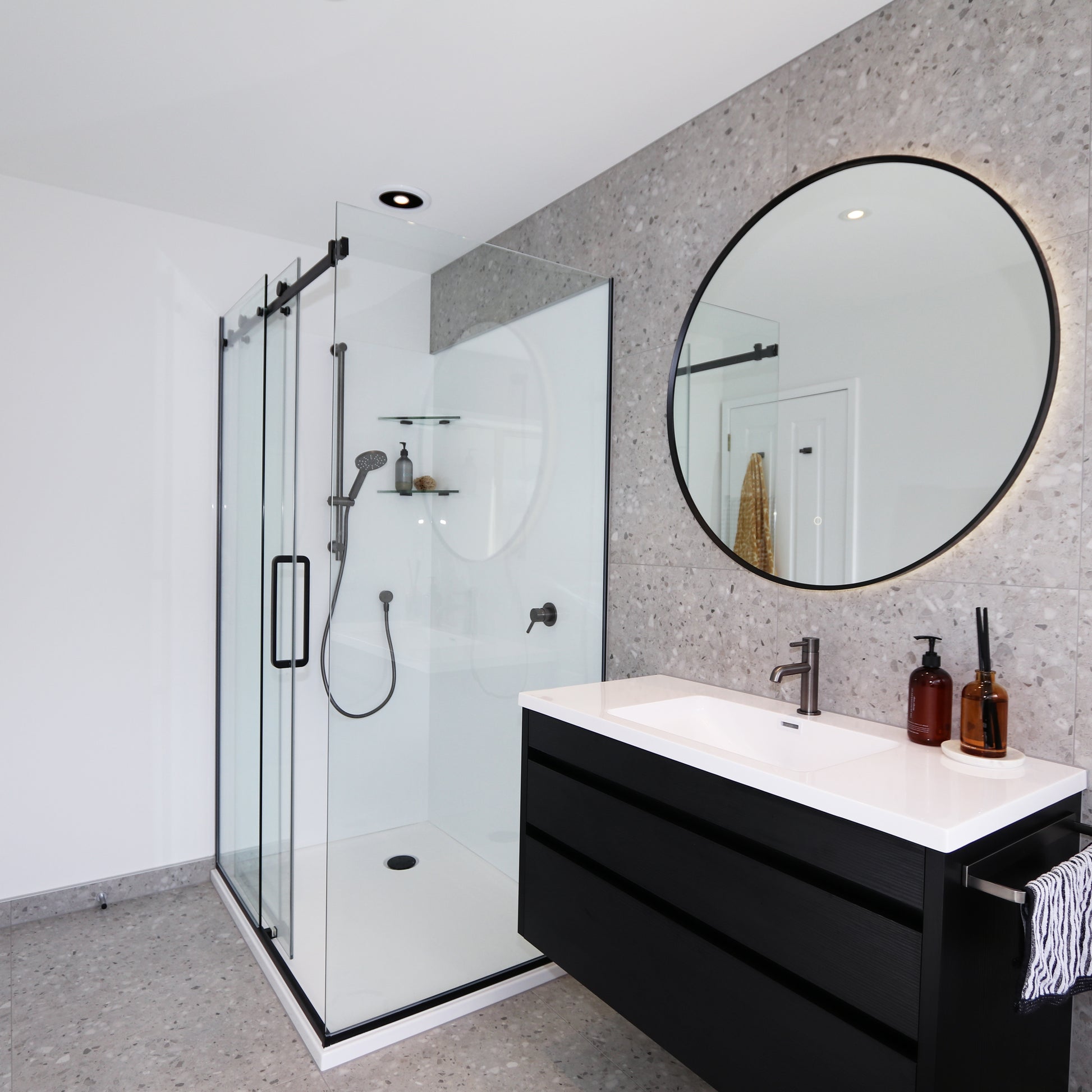 elite-acrylic-luxury-frameless-2-panel-sliding-shower-kit