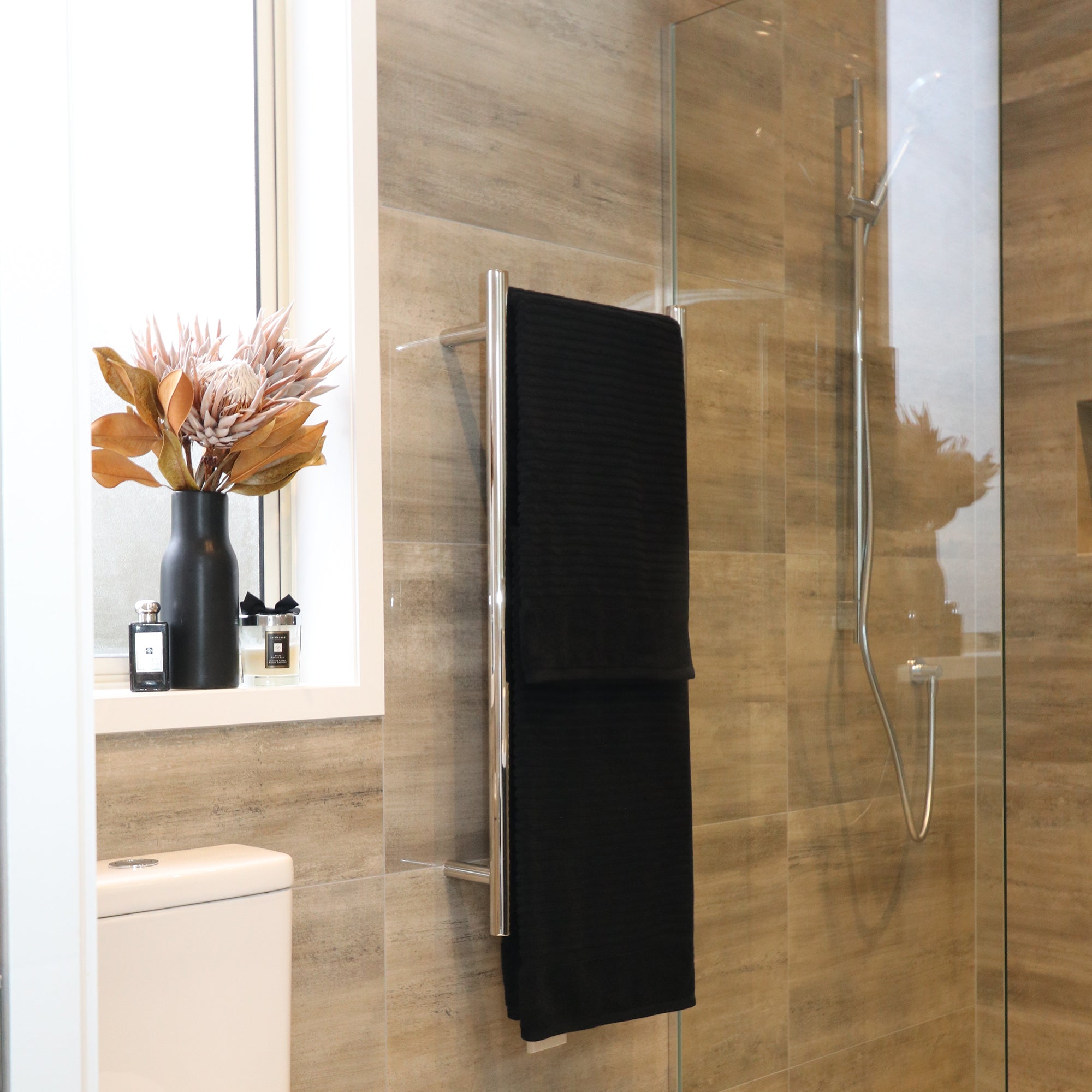 CODE ROUND HEATED TOWEL LADDER 900X400MM - 6 COLOURS