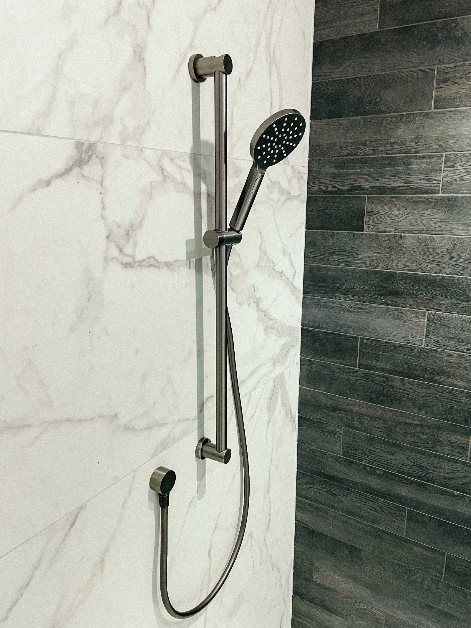 CODE NATURE ROUND SLIDE SHOWER