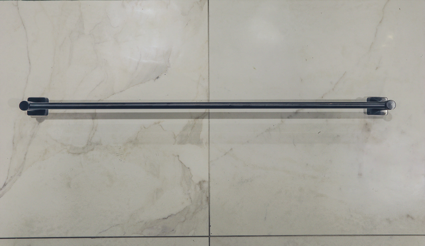 methuen-square-single-towel-rail-900