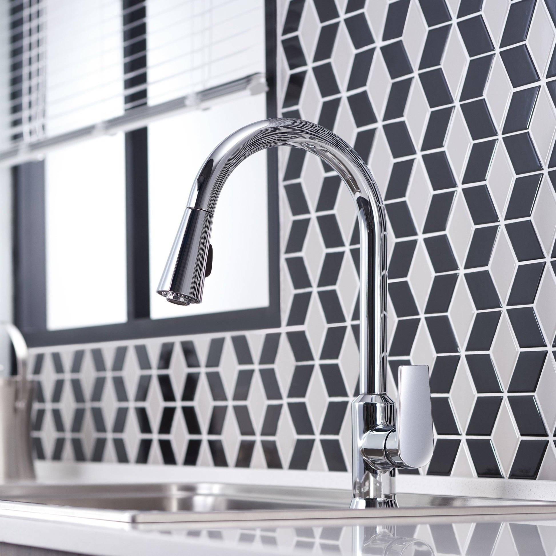 kohler-taut-kitchen-mixer-pull-out