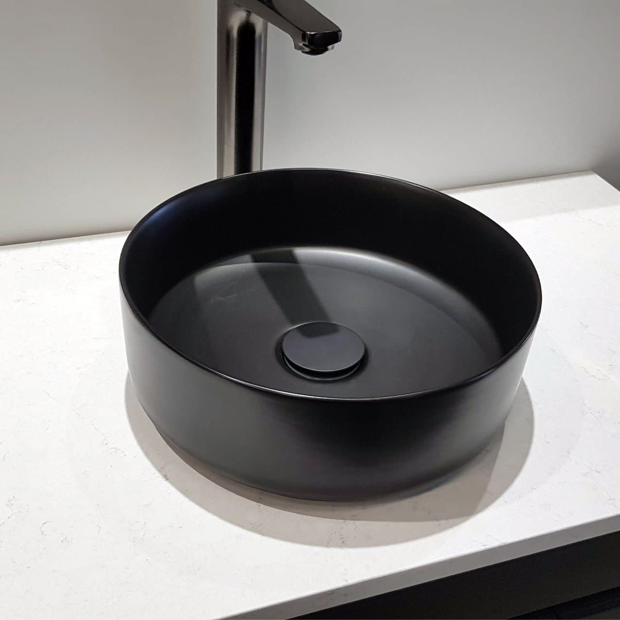 halo-vc-round-basin-range