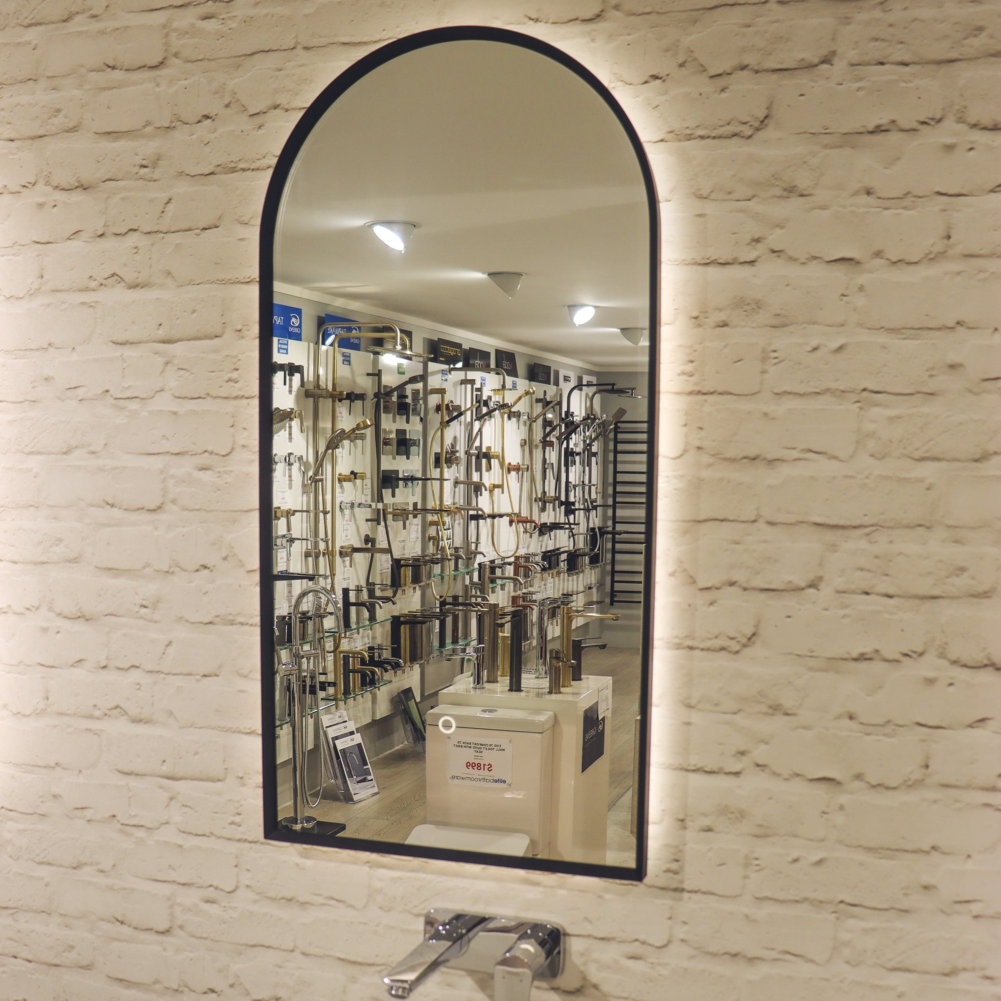 code-solace-arch-framed-led-mirror-450
