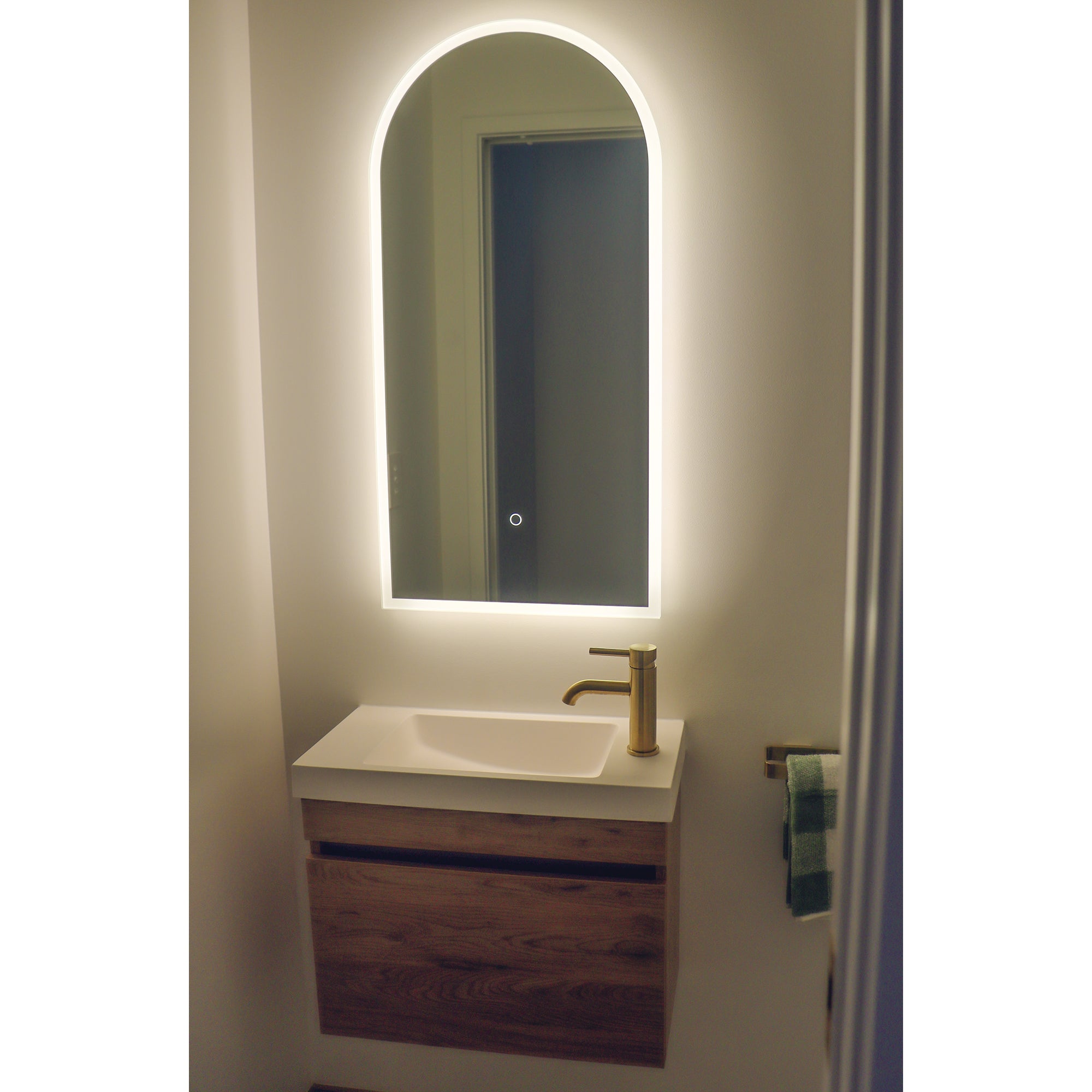 code-solace-arch-led-mirror-450