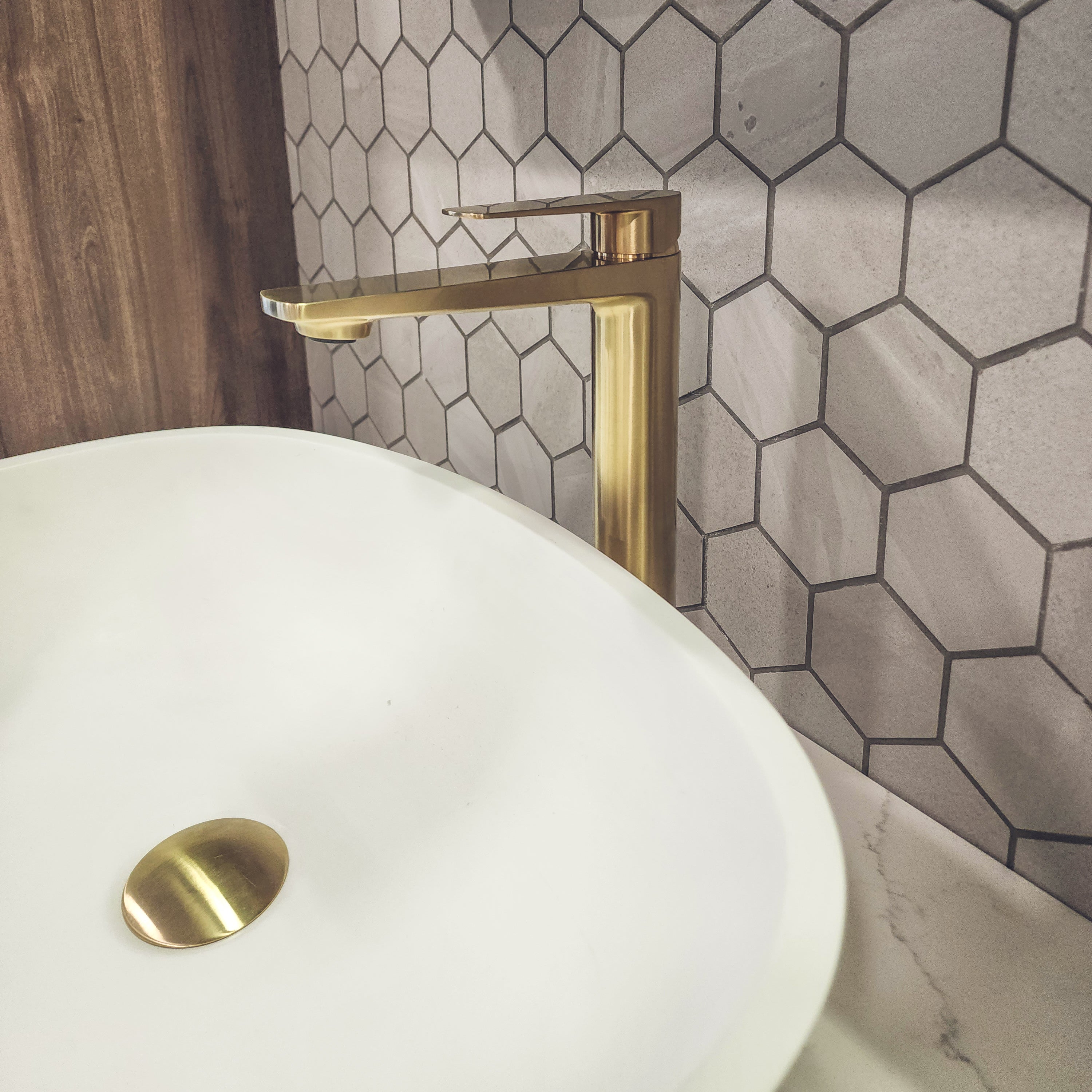 CODE PURE TALL VESSEL BASIN MIXER RANGE