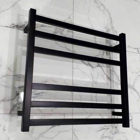 code-square-heated-towel-ladders-600