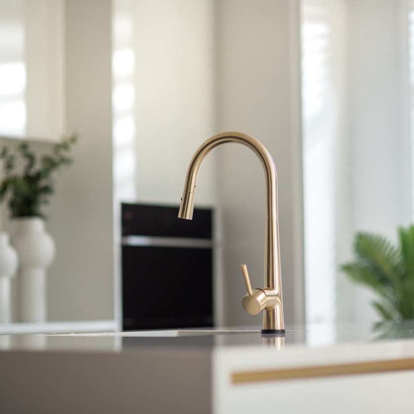 galiano-kontact-kitchen-mixer-in-brushed-brass