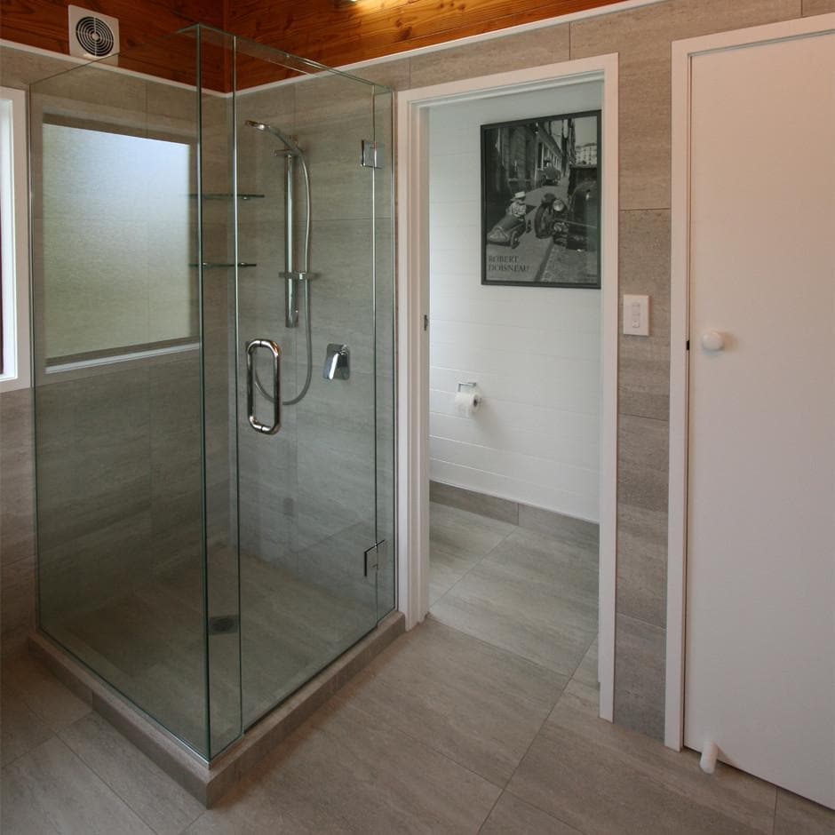 frameless-glass-shower-2-sided-tiled