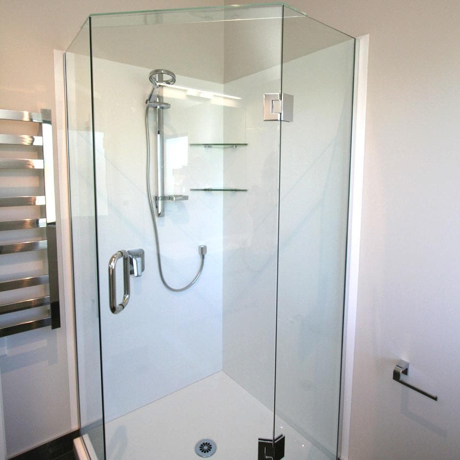 FRAMELESS GLASS SHOWER QUADRANT ANGLED FRONT