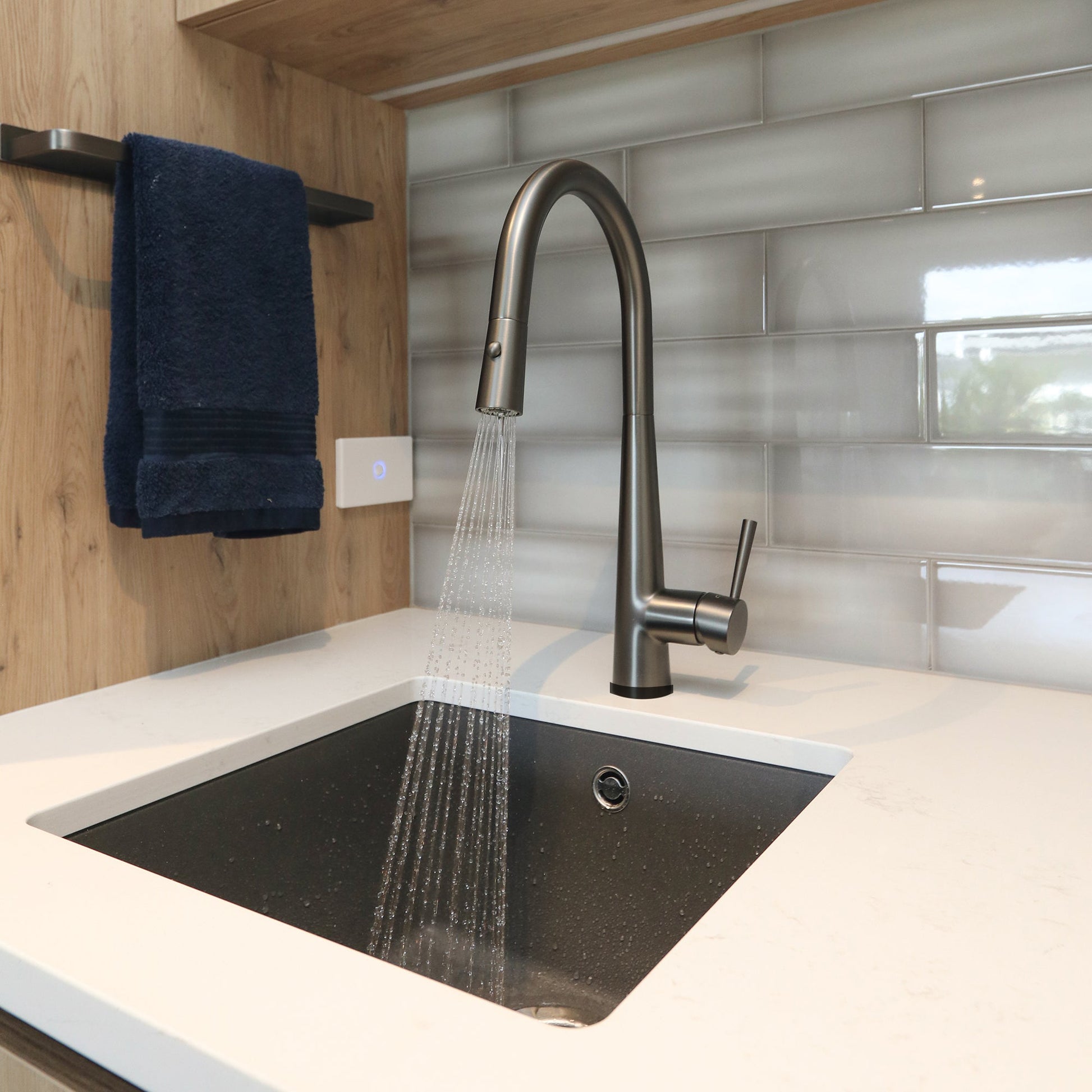 galiano-kontact-kitchen-tap-in-gunmetal