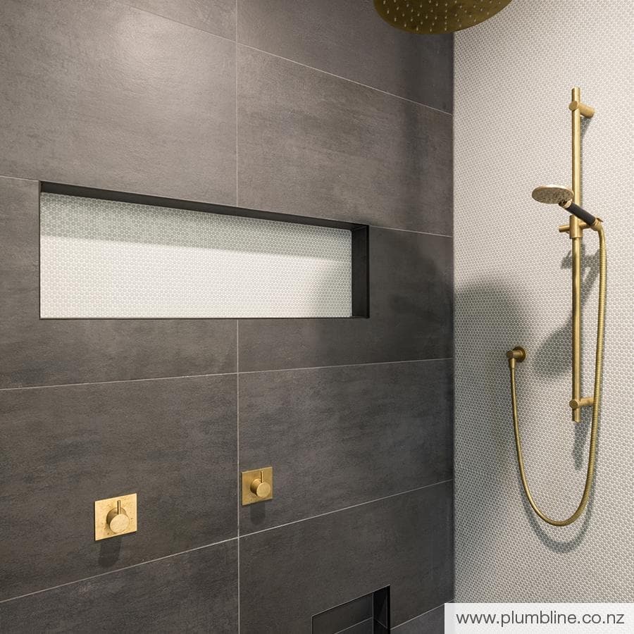 PLUMBLINE BUDDY ROUND SLIDE SHOWER - 12 COLOURS