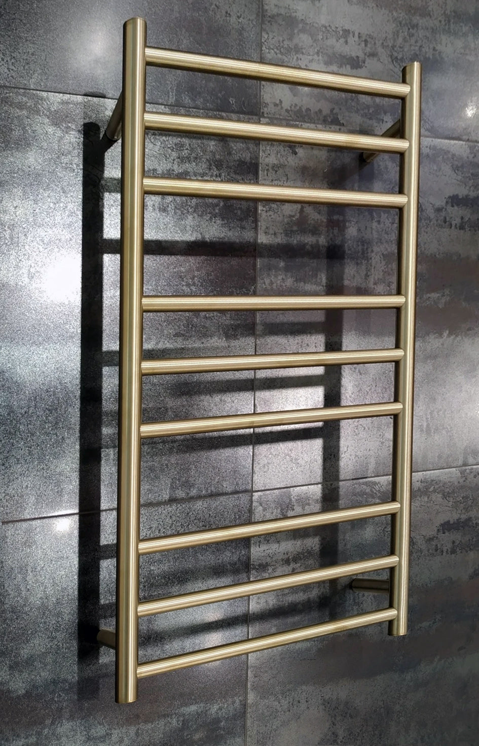 odyssey-heated-towel-ladder-900-brushed-brass