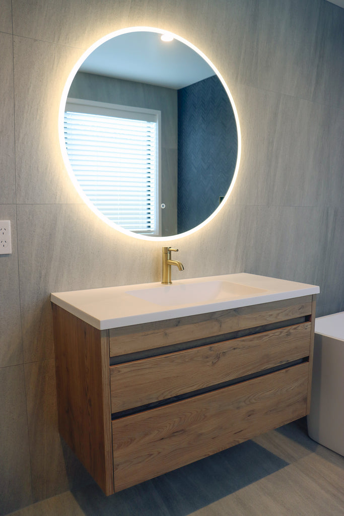 code-round-solace-led-mirror